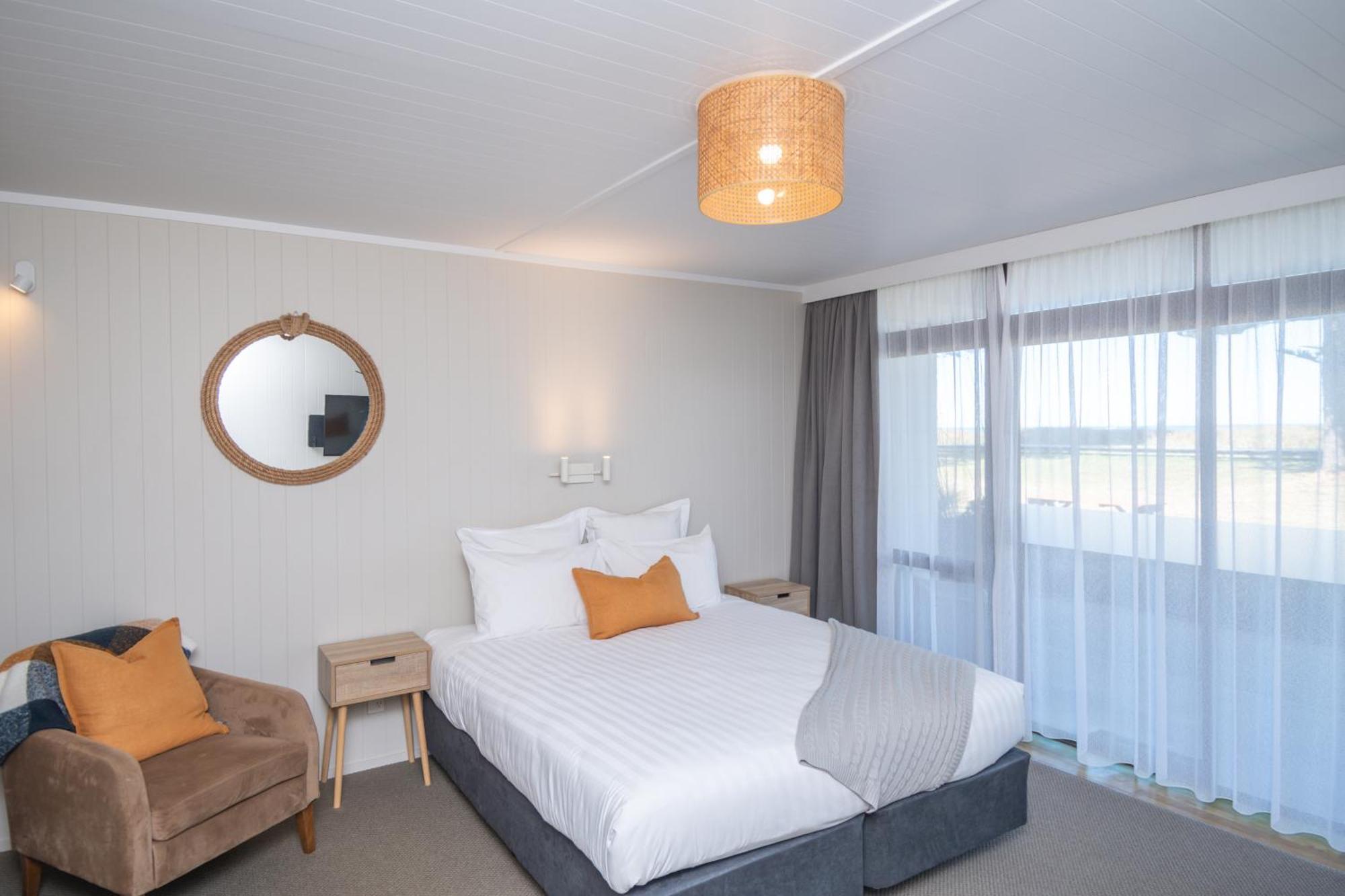 جيسبورن Whispering Sands Beachfront Motel المظهر الخارجي الصورة