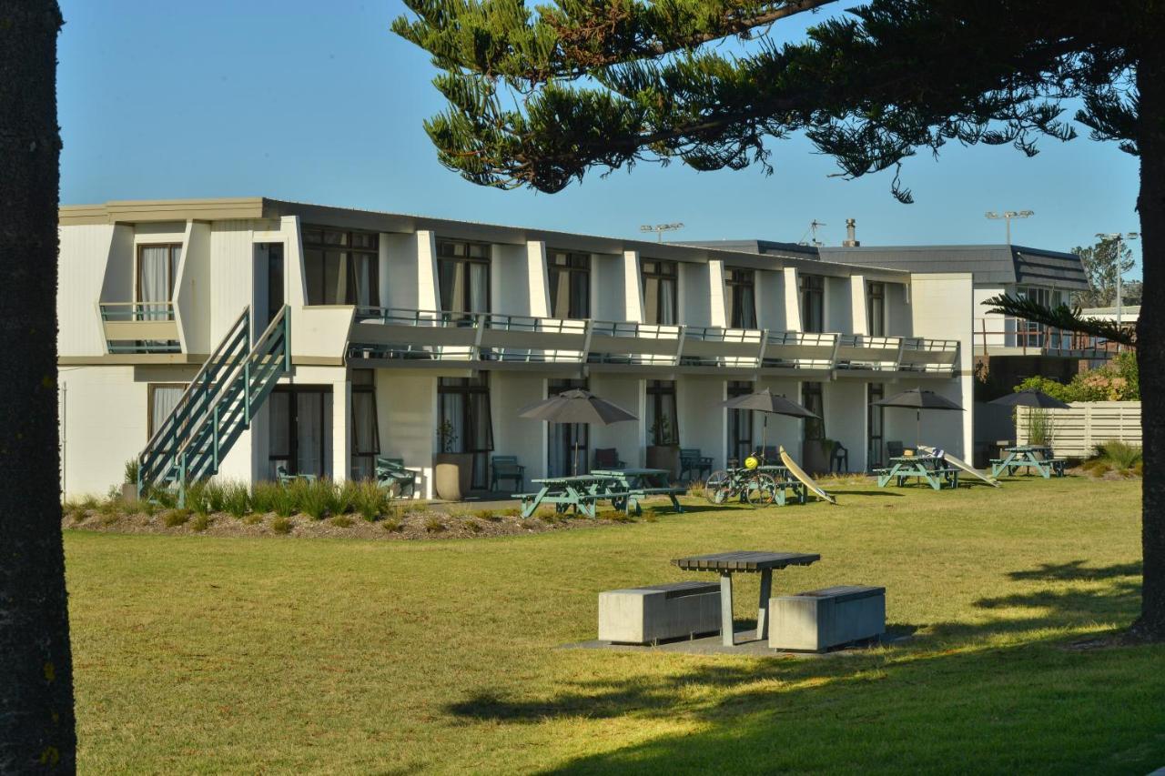 جيسبورن Whispering Sands Beachfront Motel المظهر الخارجي الصورة